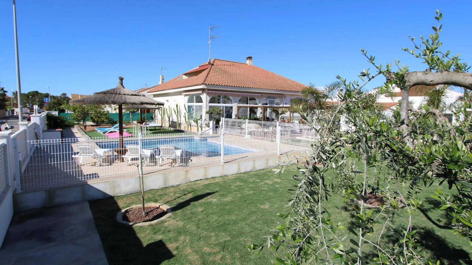 Casa Con Piscina Privada Cerca Del Mar, Mascotas Bienvenidas, Wifi Gratis, Playa Para Perros - Es-184-39 Riumar Prázdninový dům